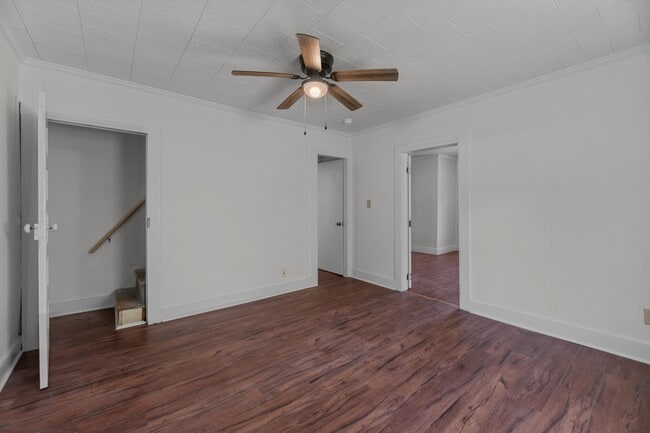 Building Photo - 209 Ellington St