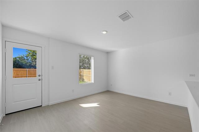 Building Photo - 823 Sandhill Crane Ln