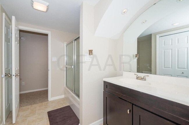 Building Photo - Awesome 5 Bedroom, 3 Bathroom Single Family Home for Rent in EGF