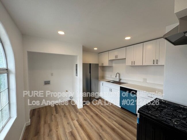 Building Photo - 4421 166th St