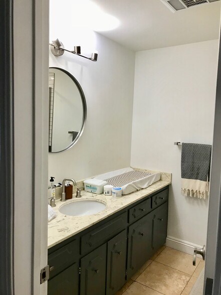 guest bath - 2662 E 2nd St