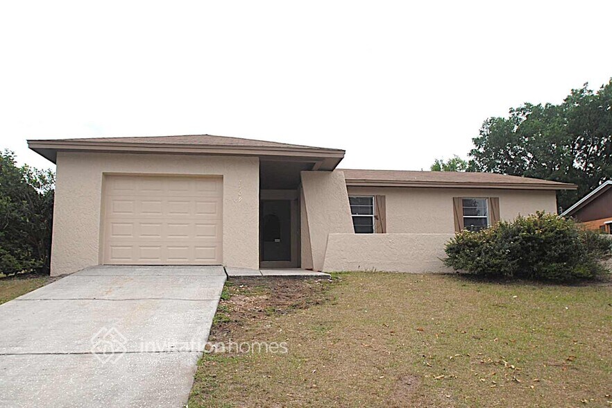 Primary Photo - 7509 Willow Wisp Dr E