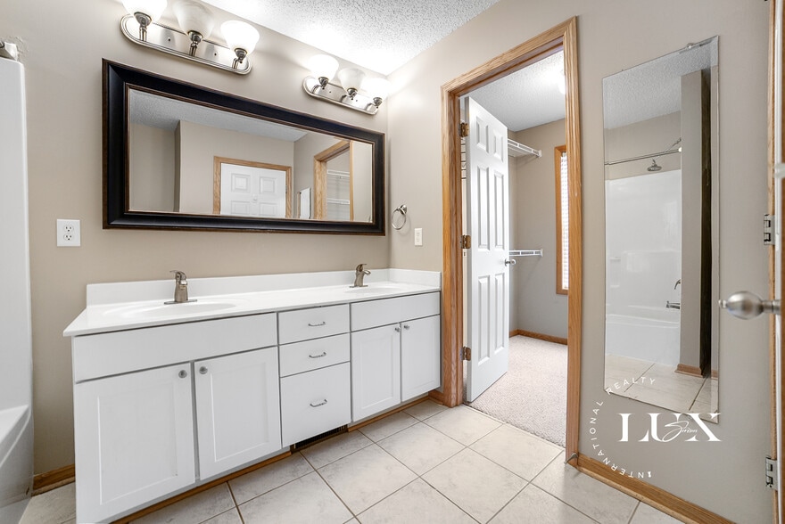 Building Photo - 7601 11th St N