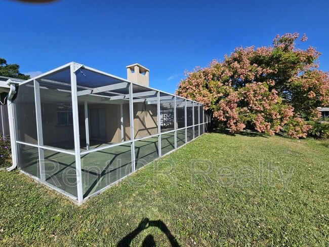 Building Photo - 4020 Pleasant Ridge Dr