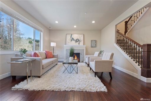 Building Photo - READY NOW NEW Price! Spacious Spirit Ridge...