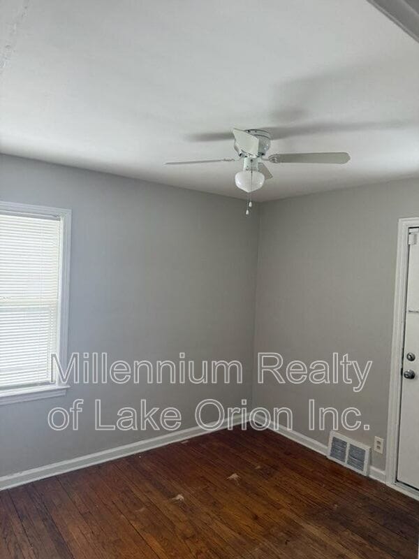 Building Photo - 14663 Jacob Ave