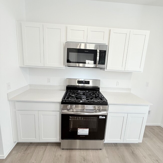 Building Photo - 1917 Rock Elm Dr