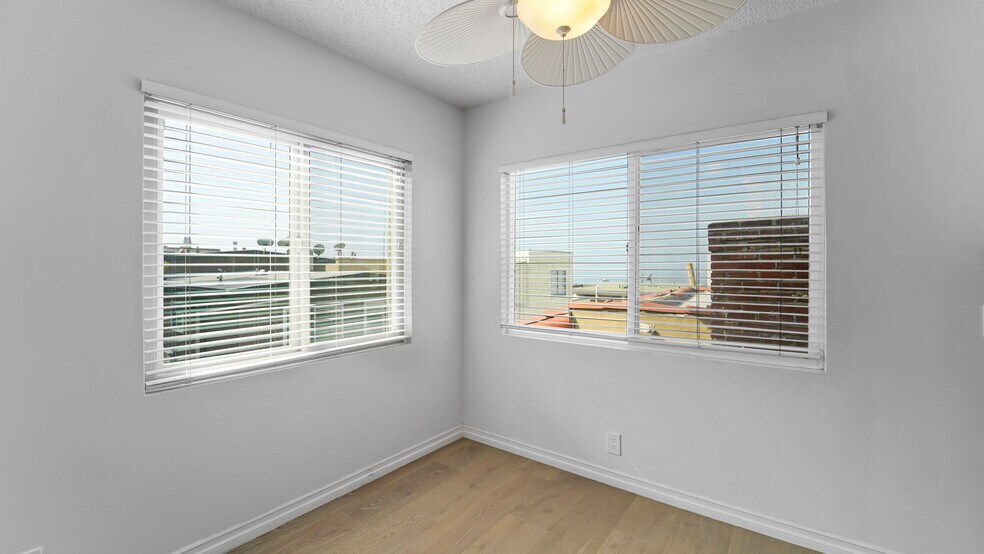 Building Photo - 225 Marine Ave