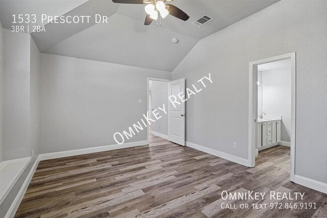Building Photo - 1533 Prescott Dr