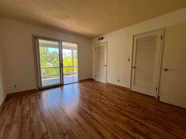 Building Photo - Serene two bedroom condo near Oak Knoll Golf Course | Available Now