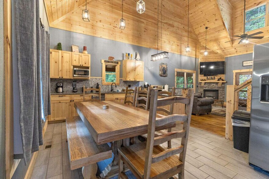 Building Photo - 2485 Waldens Creek Rd