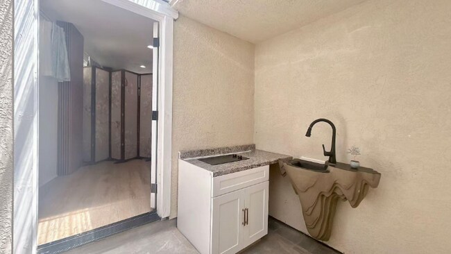 Building Photo - 1302 Grosventres Ct