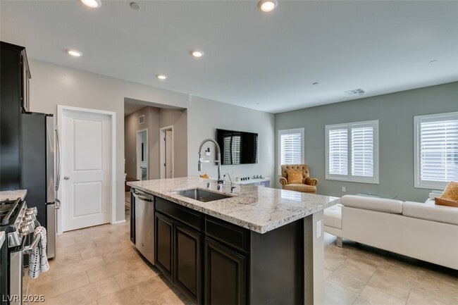 Building Photo - 545 Teovani St