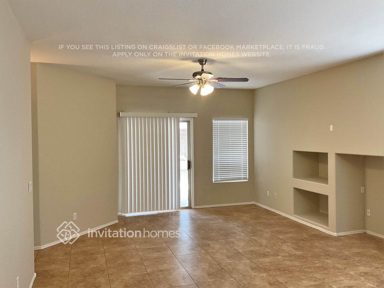 Building Photo - 774 E Drifter Pl
