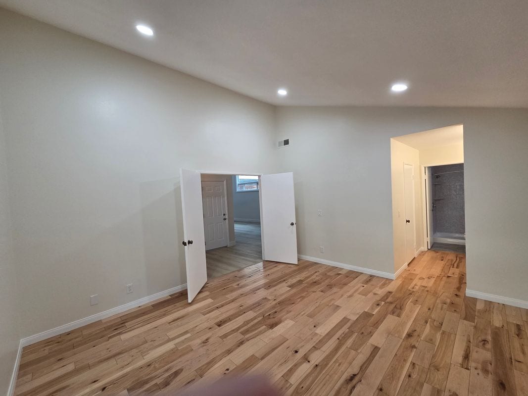 Building Photo - 24776 Glenwood