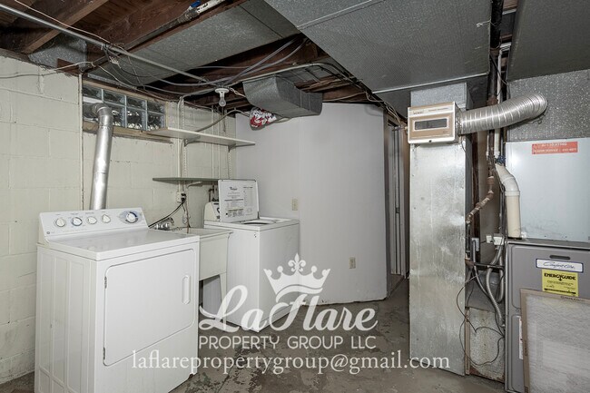 Building Photo - 3730 Wyckliffe Pkwy