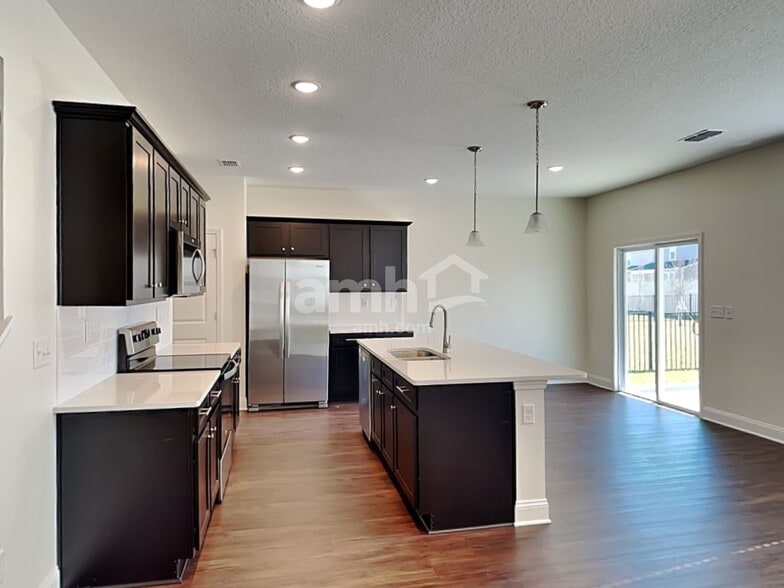 Building Photo - 179 Elcano Ln