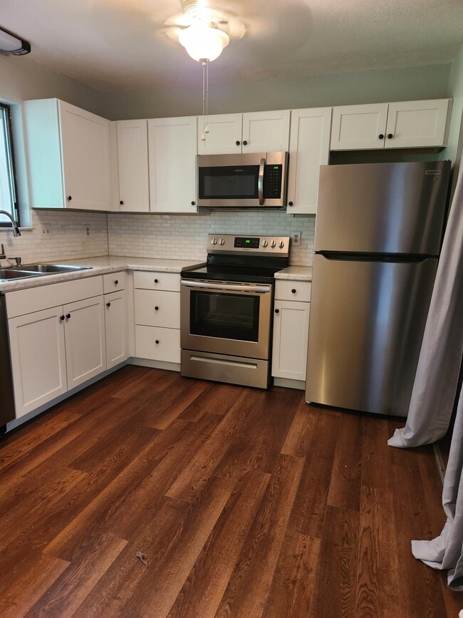 Building Photo - 143 Cherrywood Villa