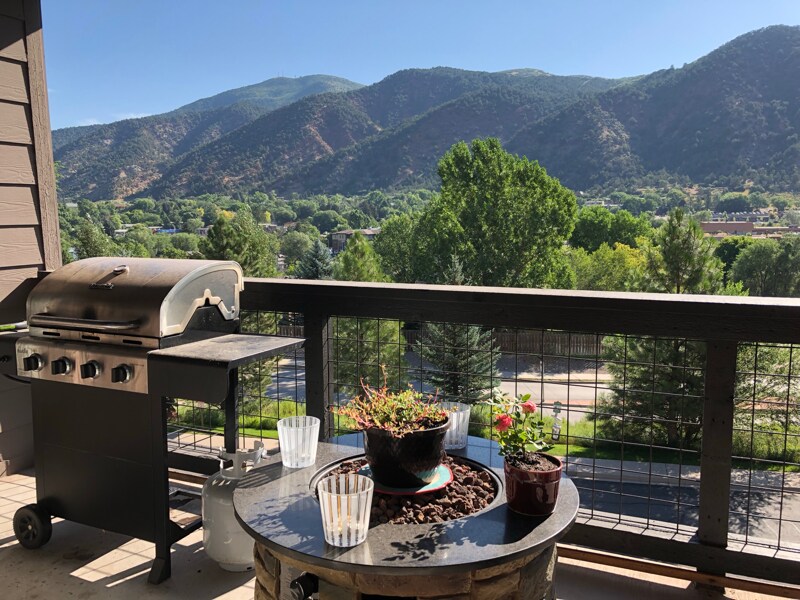 Building Photo - 2701 Midland Ave