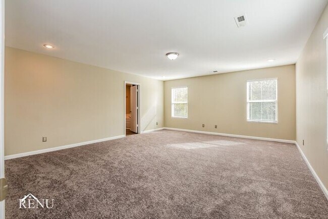 Building Photo - 132 Lockport Dr