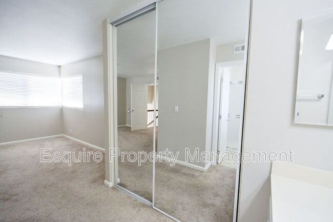 Building Photo - 1170 Novato Dr