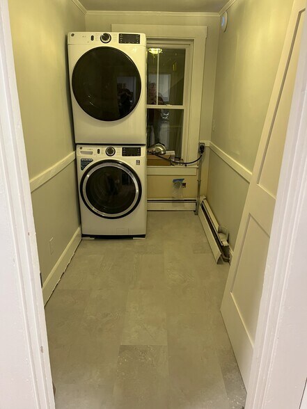 Laundry - In-Unit - 171 Austin St