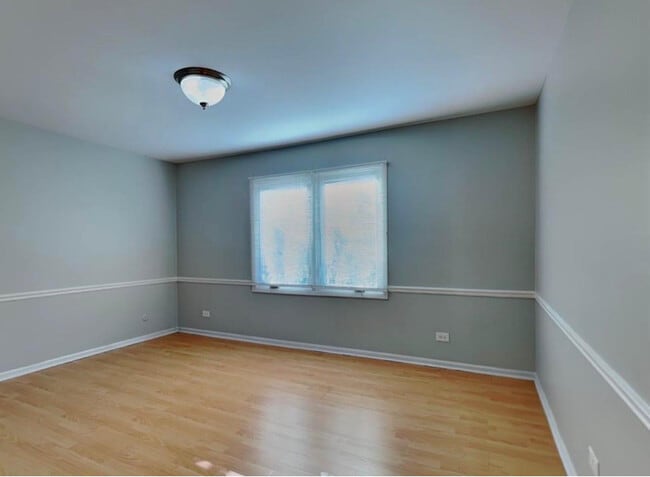Building Photo - 10528 S 83rd Ave
