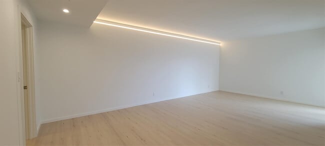 Building Photo - 19355 Turnberry Way