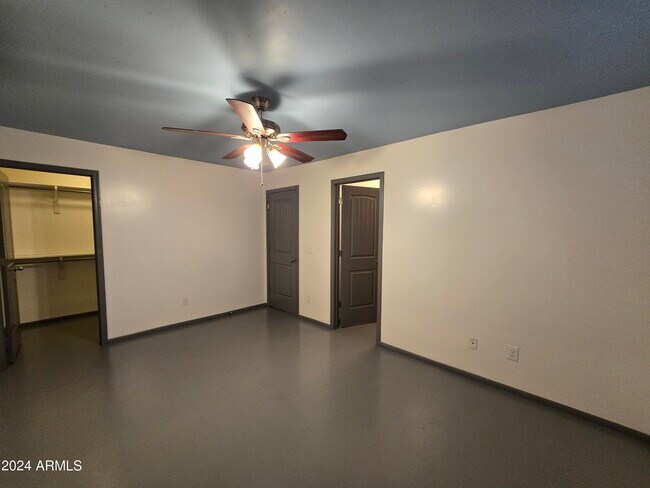 Building Photo - 2302 N 36th St