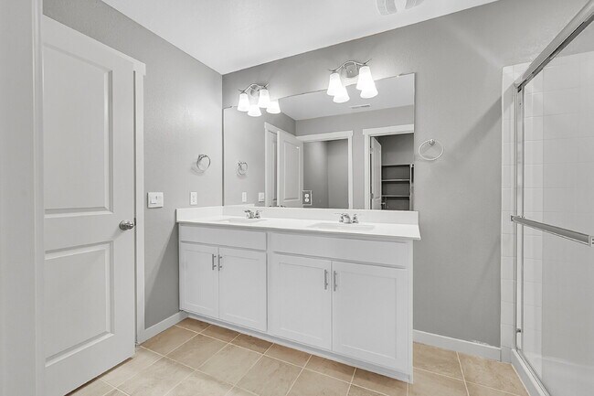 Building Photo - $2,995.00, 4 bedrooms, 2.5 baths with a bi...