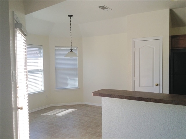 Building Photo - 231 Chesterfield Cir
