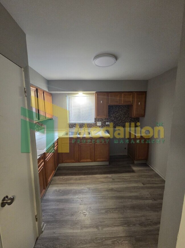 Building Photo - Updated 5-Bedroom Home with Finished Basement and Fenced Yard