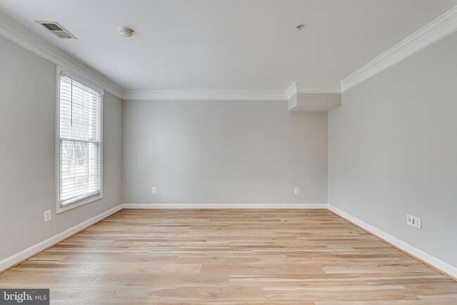 Building Photo - 8872 Ashgrove House Ln