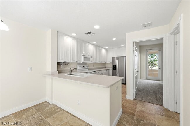 Building Photo - 8108 Josefa Way