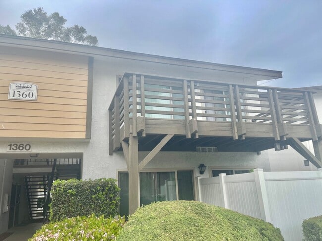 Building Photo - 1240 to 1400 W Lambert Rd