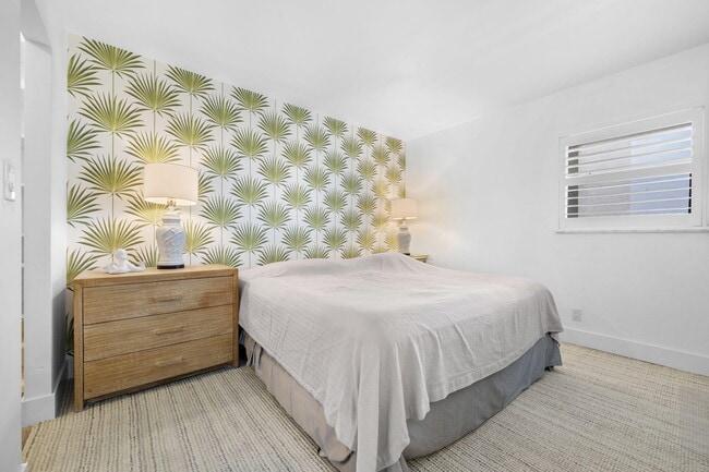 Building Photo - 511 Bayshore Dr