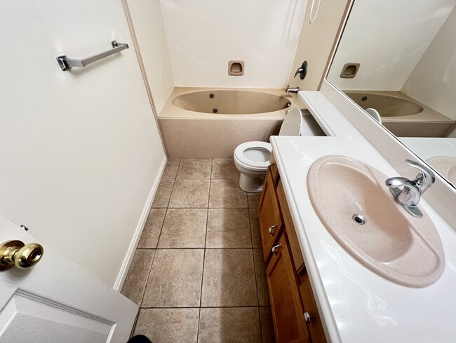 Building Photo - 1023 W 1360 S