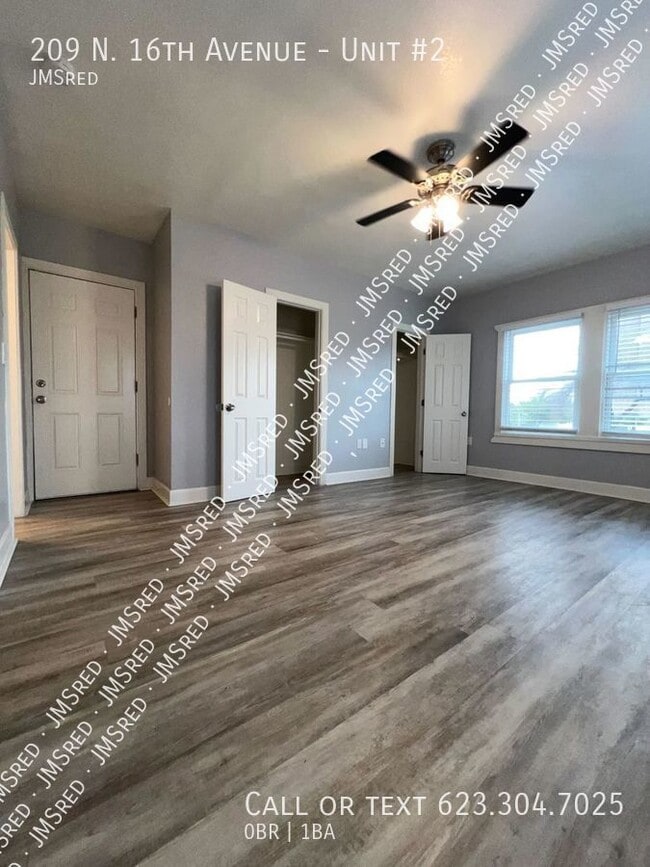 Building Photo - 209 N 16th Ave