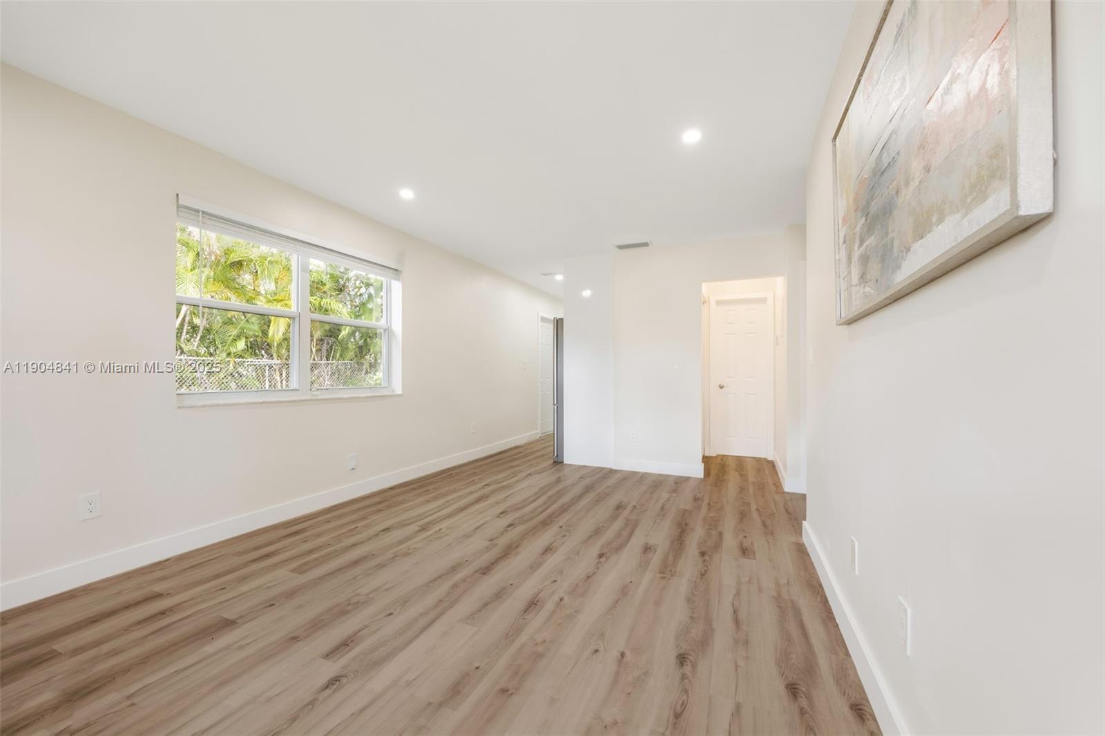 Building Photo - 3101 SW 19th St