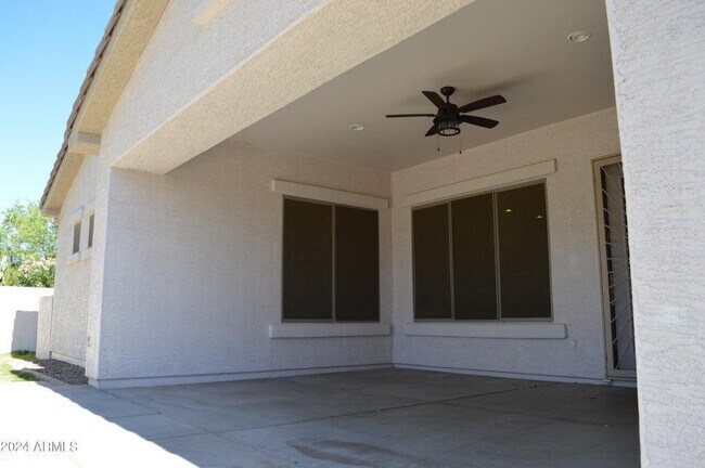 Building Photo - 4132 E Carriage Ct