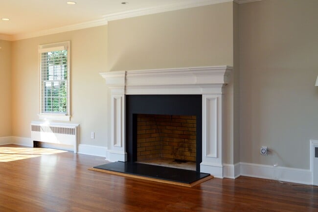 Building Photo - 17 Nawthorne Rd