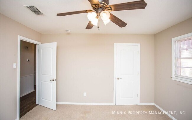 Building Photo - 6309 Nashville Dr