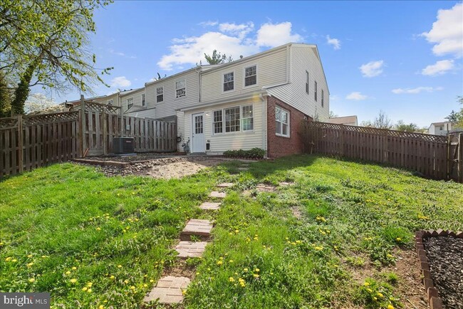 Building Photo - 239 Nottoway St SE