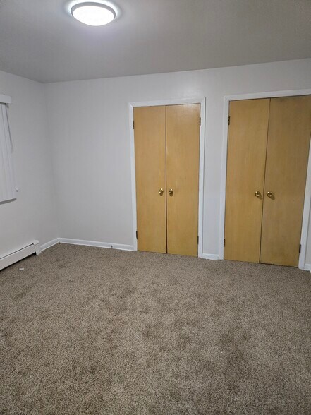 Bedroom 2 - 7529 N. Oakley Ave.