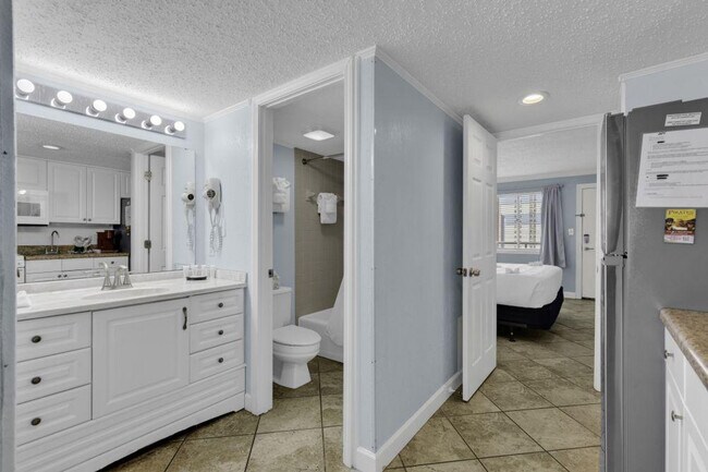 Building Photo - 2001 S Ocean Blvd