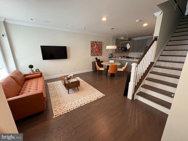 Building Photo - 202 Charles Ellis Dr