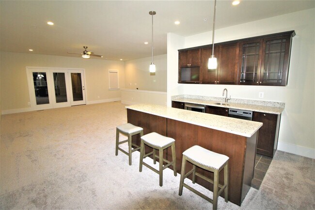 Building Photo - Elegant 3 Bedroom 2 Full 2 Half Bath Townhome in Ashburn