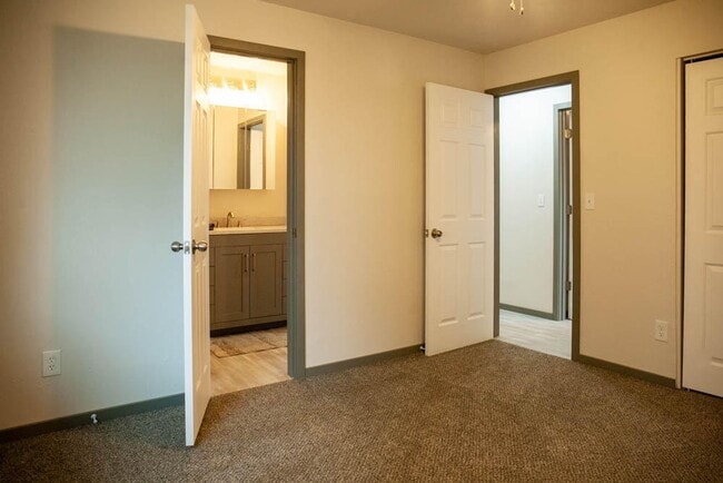 Building Photo - Amazing 3bed 2 bath home in the heart of Bonanza.