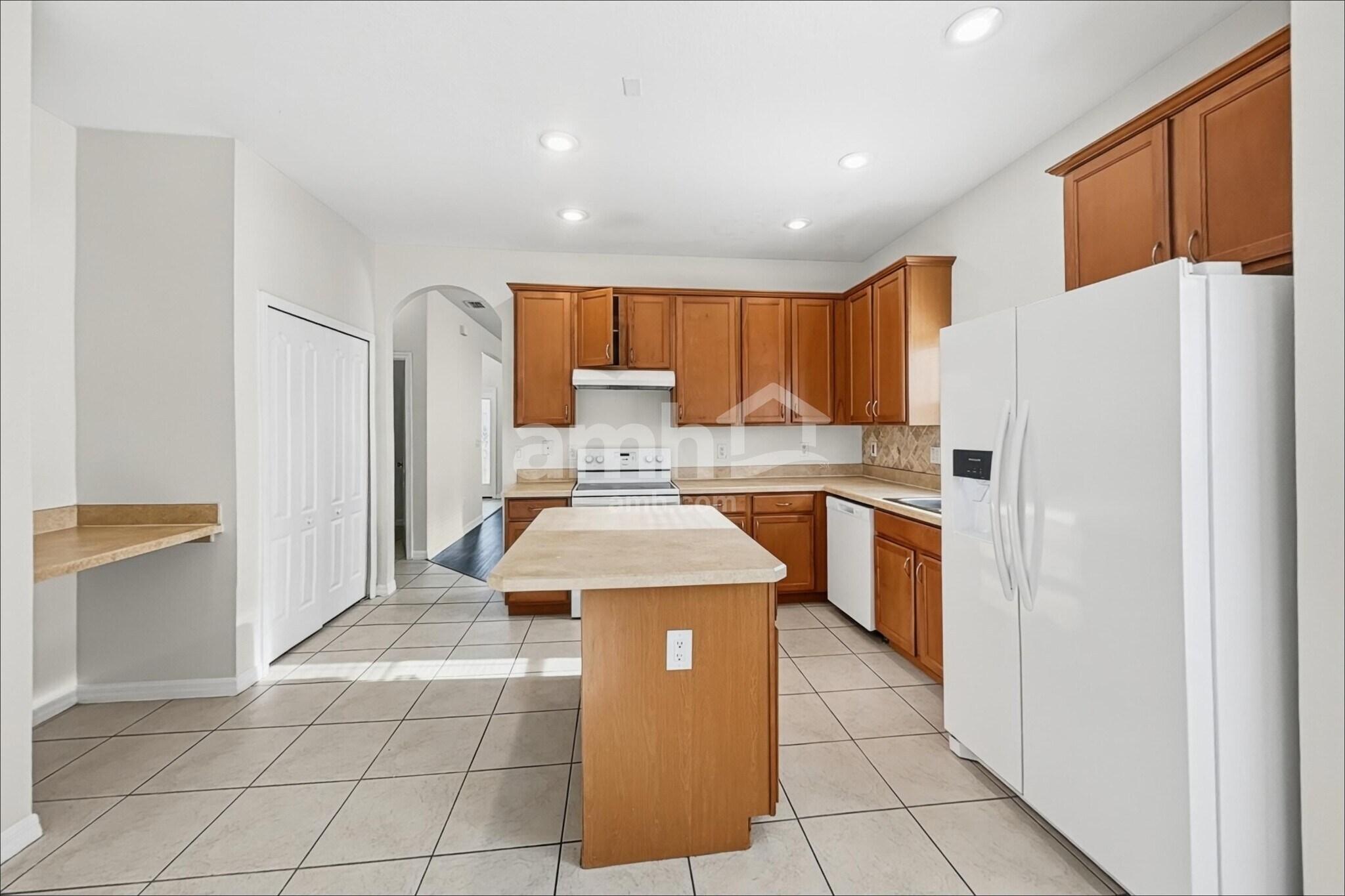 Building Photo - 1659 Canoe Creek Falls Dr