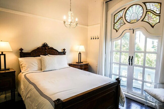 Building Photo - 1347 McAllister St